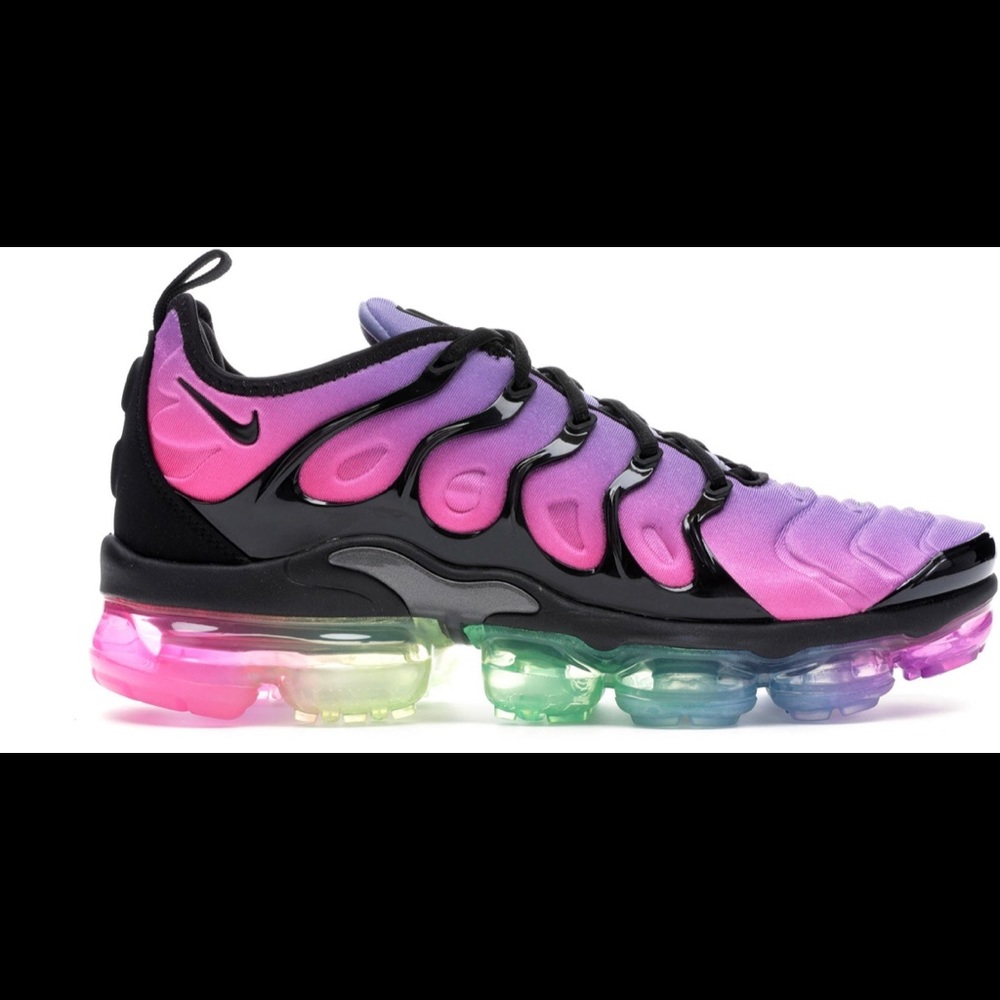 Purple/pink vapor max great condition worn twice